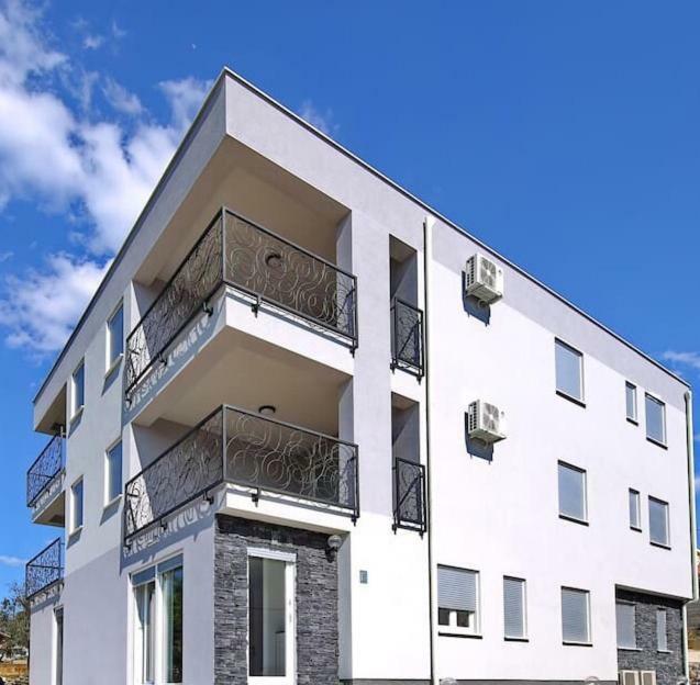 Oleandra Apartments Drage Kültér fotó